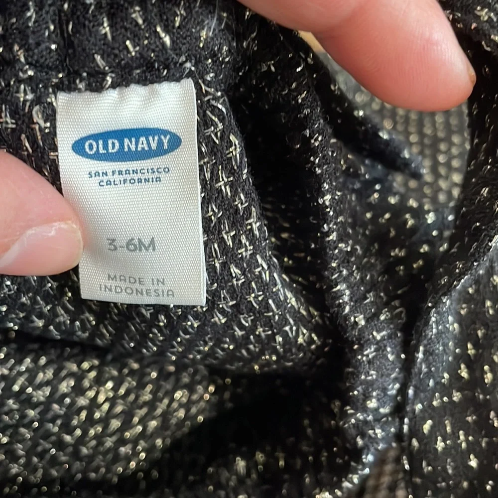 Old Navy black with gold shimmer Skirtall‎ 3-6 months